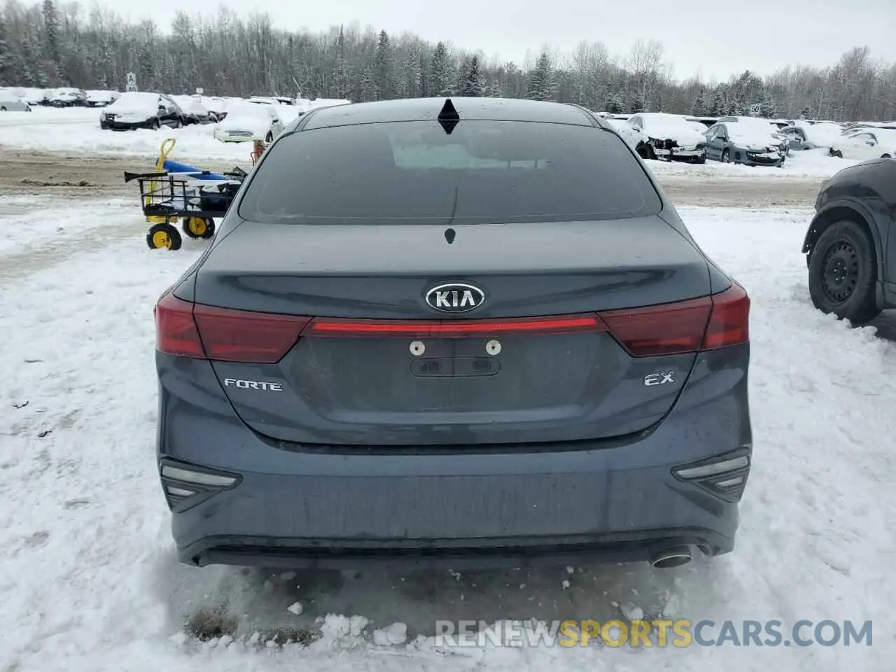 6 Photograph of a damaged car 3KPF54AD6ME350556 KIA FORTE 2021