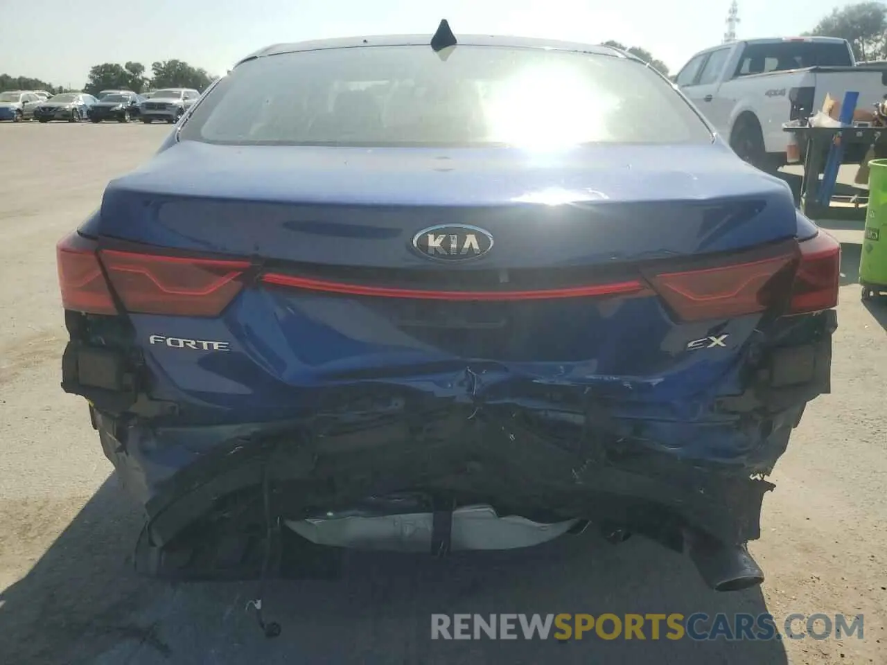 6 Photograph of a damaged car 3KPF54AD7ME403572 KIA FORTE 2021