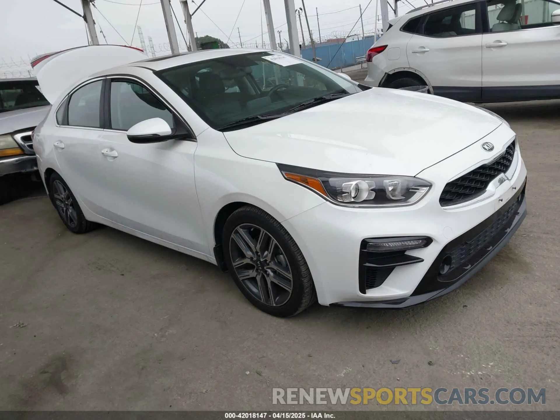 1 Photograph of a damaged car 3KPF54AD8ME415617 KIA FORTE 2021