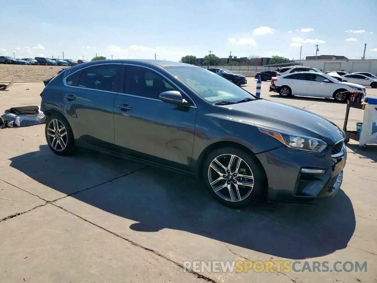 4 Photograph of a damaged car 3KPF54ADXME348518 KIA FORTE 2021