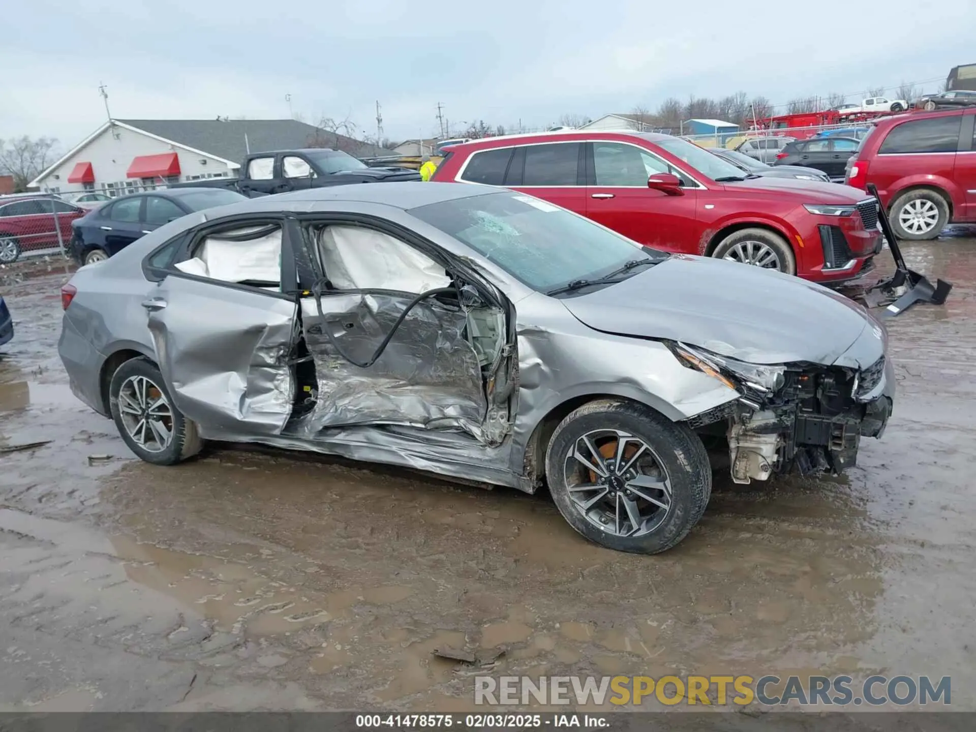13 Photograph of a damaged car 3KPF24AD0NE436326 KIA FORTE 2022