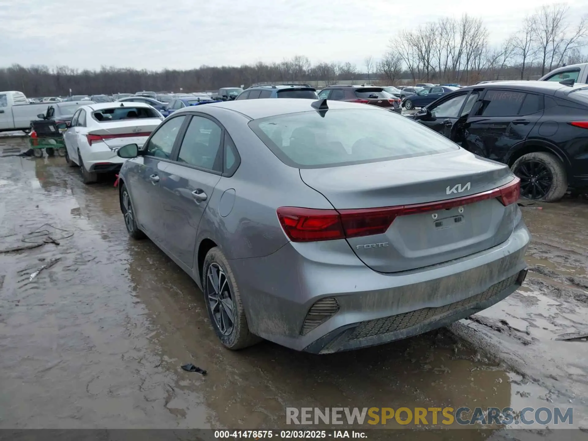 3 Photograph of a damaged car 3KPF24AD0NE436326 KIA FORTE 2022