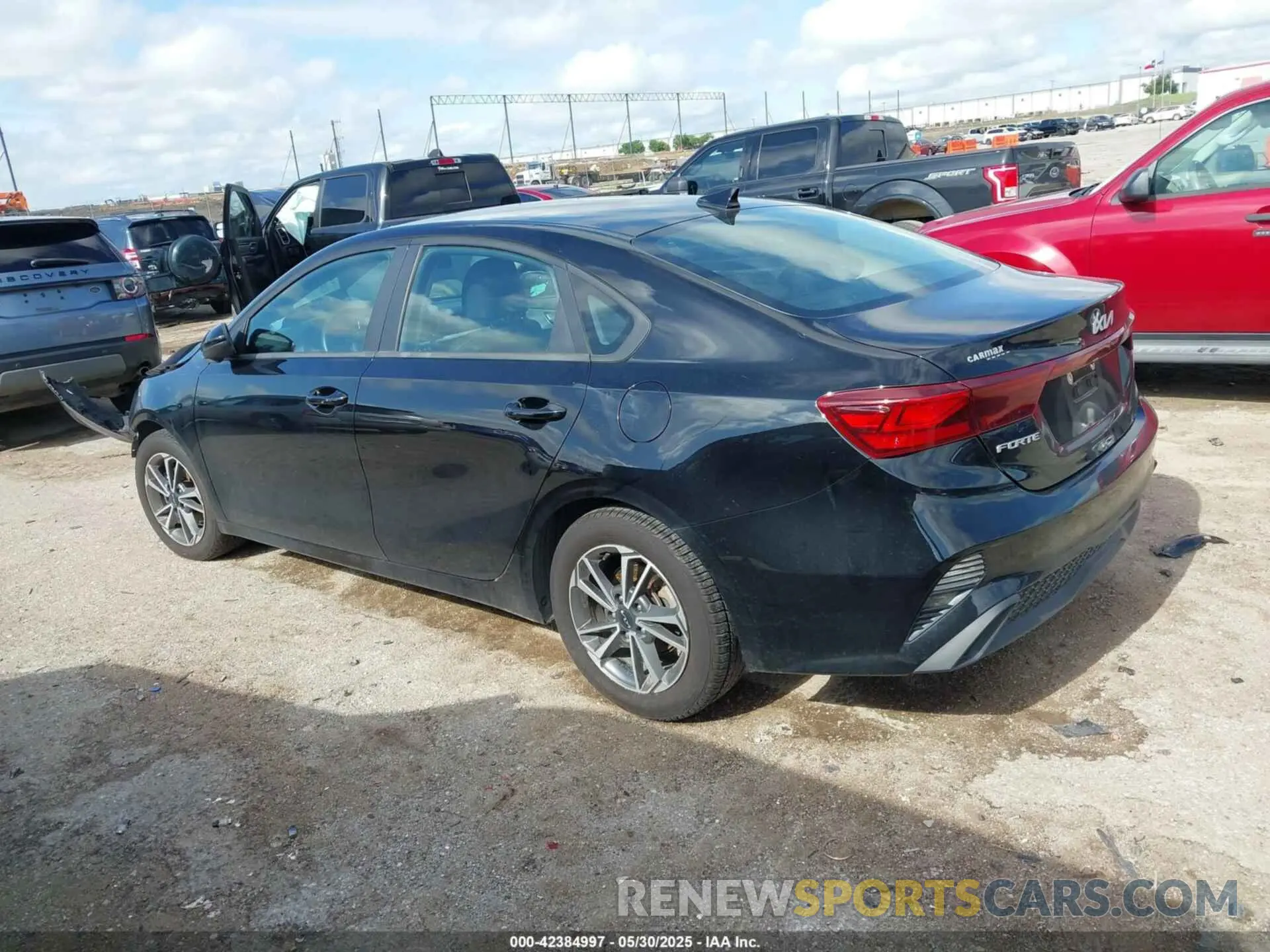 3 Photograph of a damaged car 3KPF24AD0NE440201 KIA FORTE 2022
