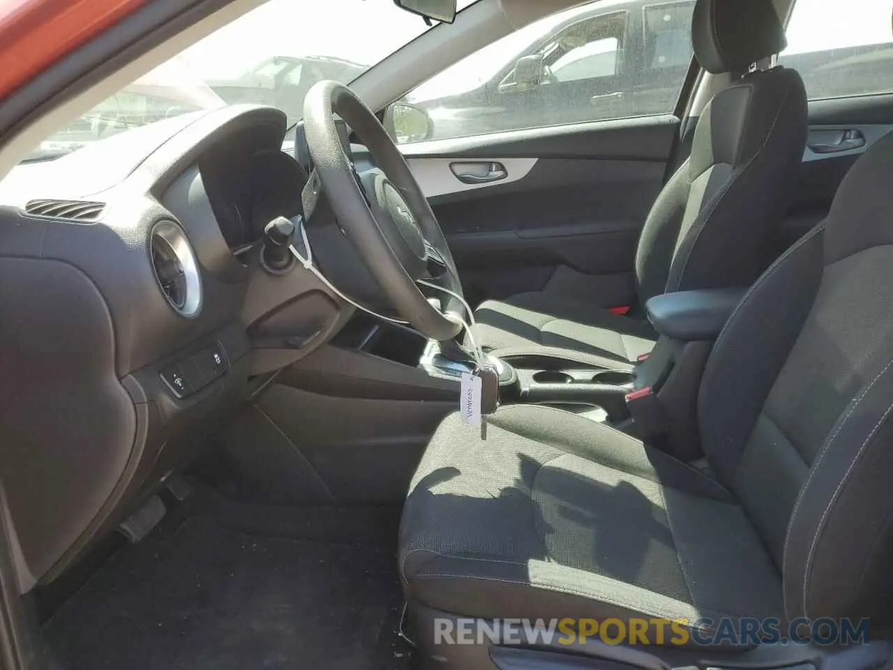 7 Photograph of a damaged car 3KPF24AD0NE460142 KIA FORTE 2022