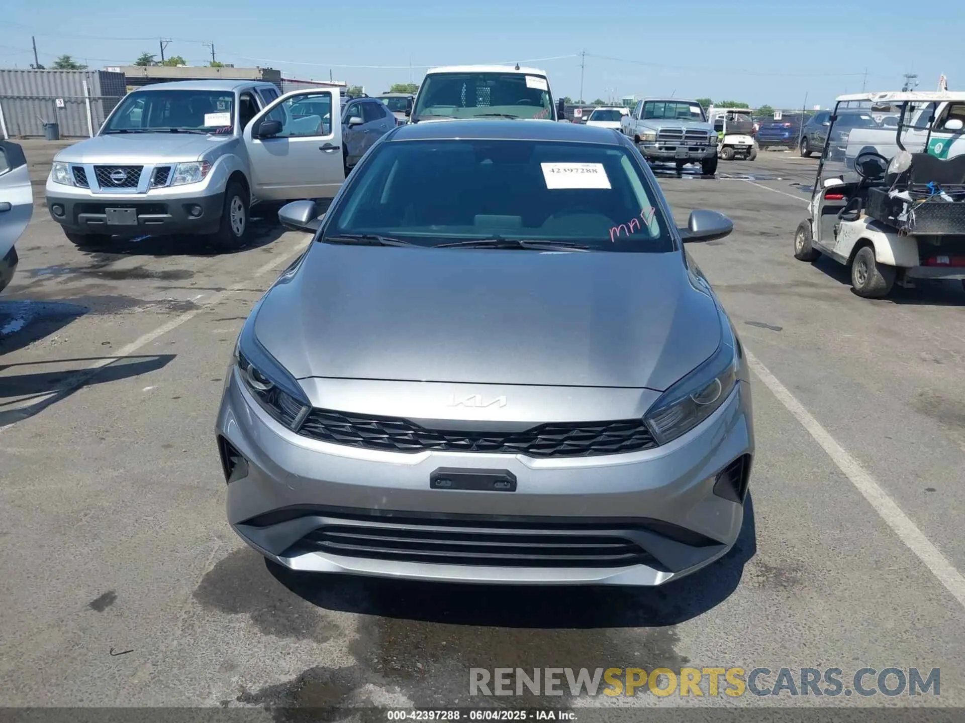 12 Photograph of a damaged car 3KPF24AD0NE461372 KIA FORTE 2022