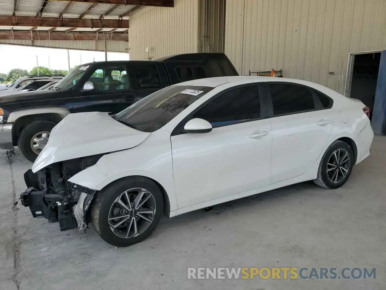 1 Photograph of a damaged car 3KPF24AD0NE484649 KIA FORTE 2022