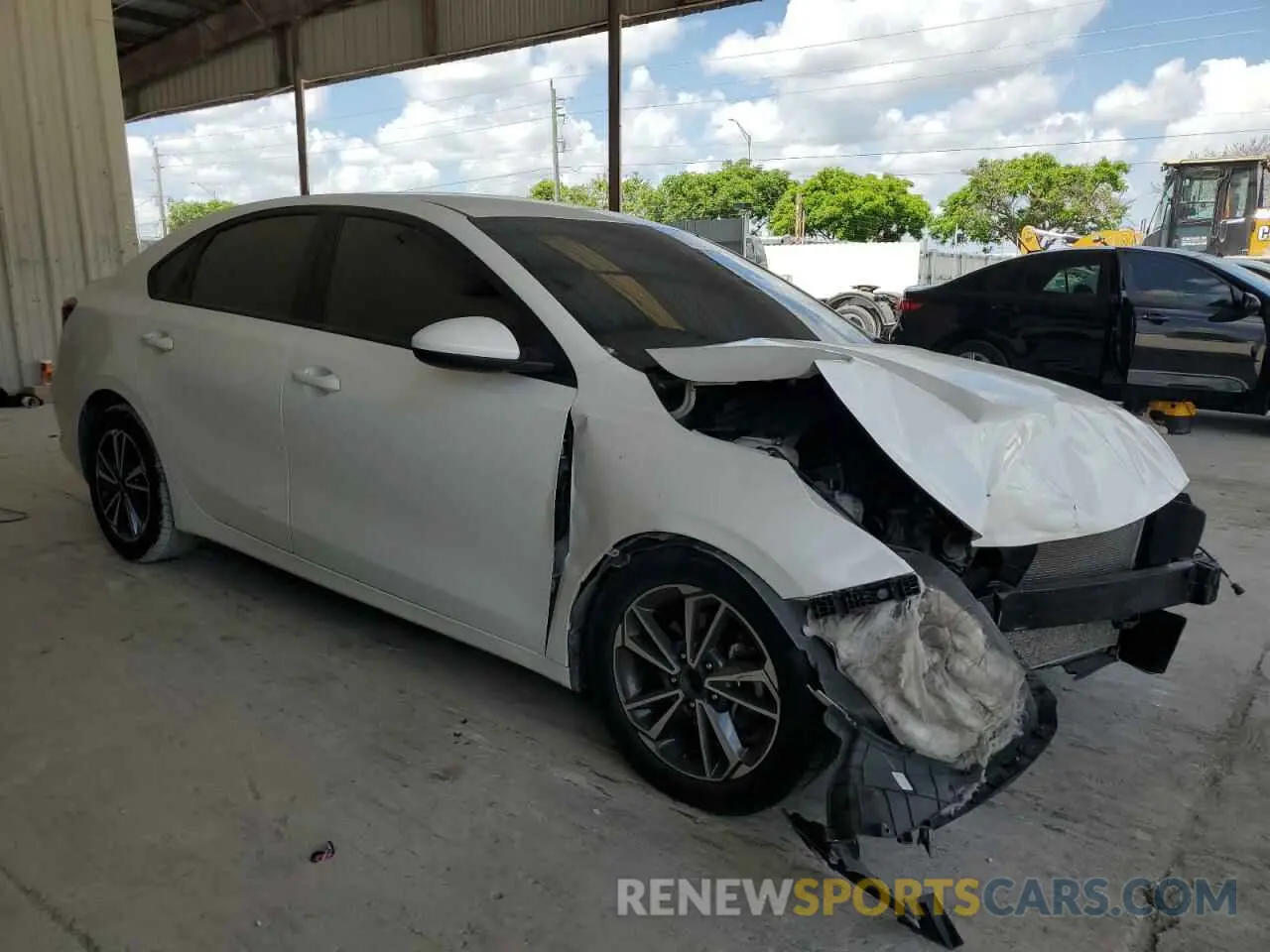 4 Photograph of a damaged car 3KPF24AD0NE484649 KIA FORTE 2022