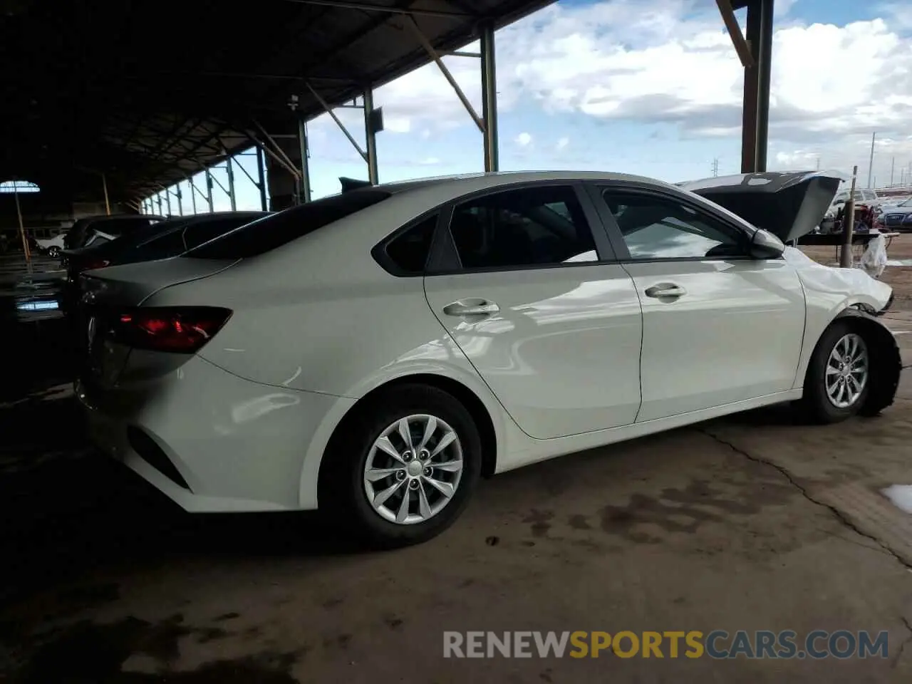 3 Photograph of a damaged car 3KPF24AD0NE499037 KIA FORTE 2022