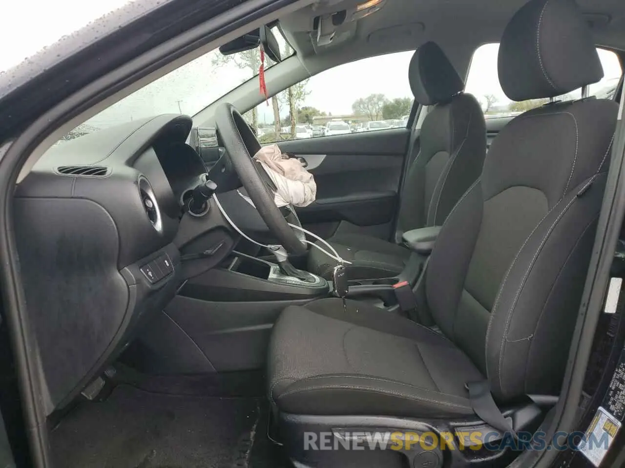 7 Photograph of a damaged car 3KPF24AD0NE499961 KIA FORTE 2022