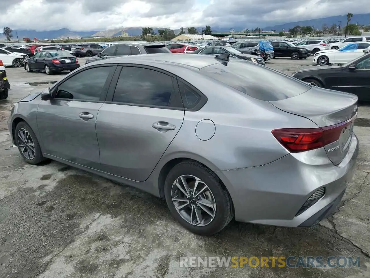 2 Photograph of a damaged car 3KPF24AD0NE501644 KIA FORTE 2022