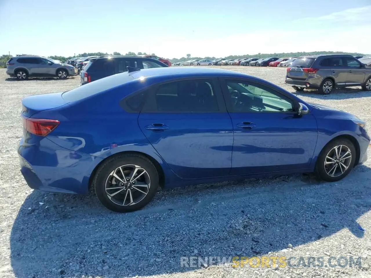 3 Photograph of a damaged car 3KPF24AD1NE418952 KIA FORTE 2022