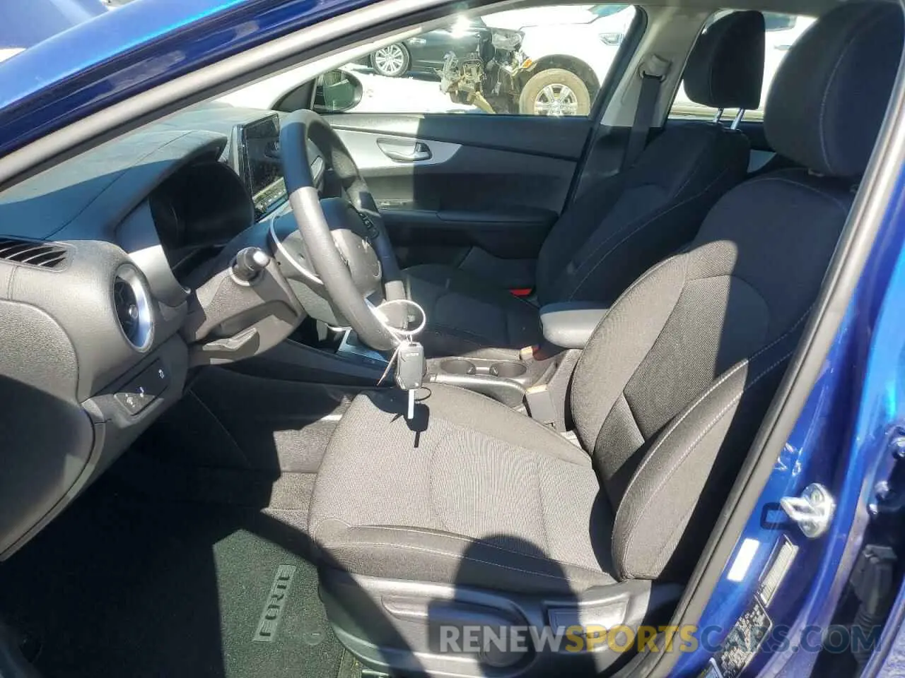 7 Photograph of a damaged car 3KPF24AD1NE418952 KIA FORTE 2022