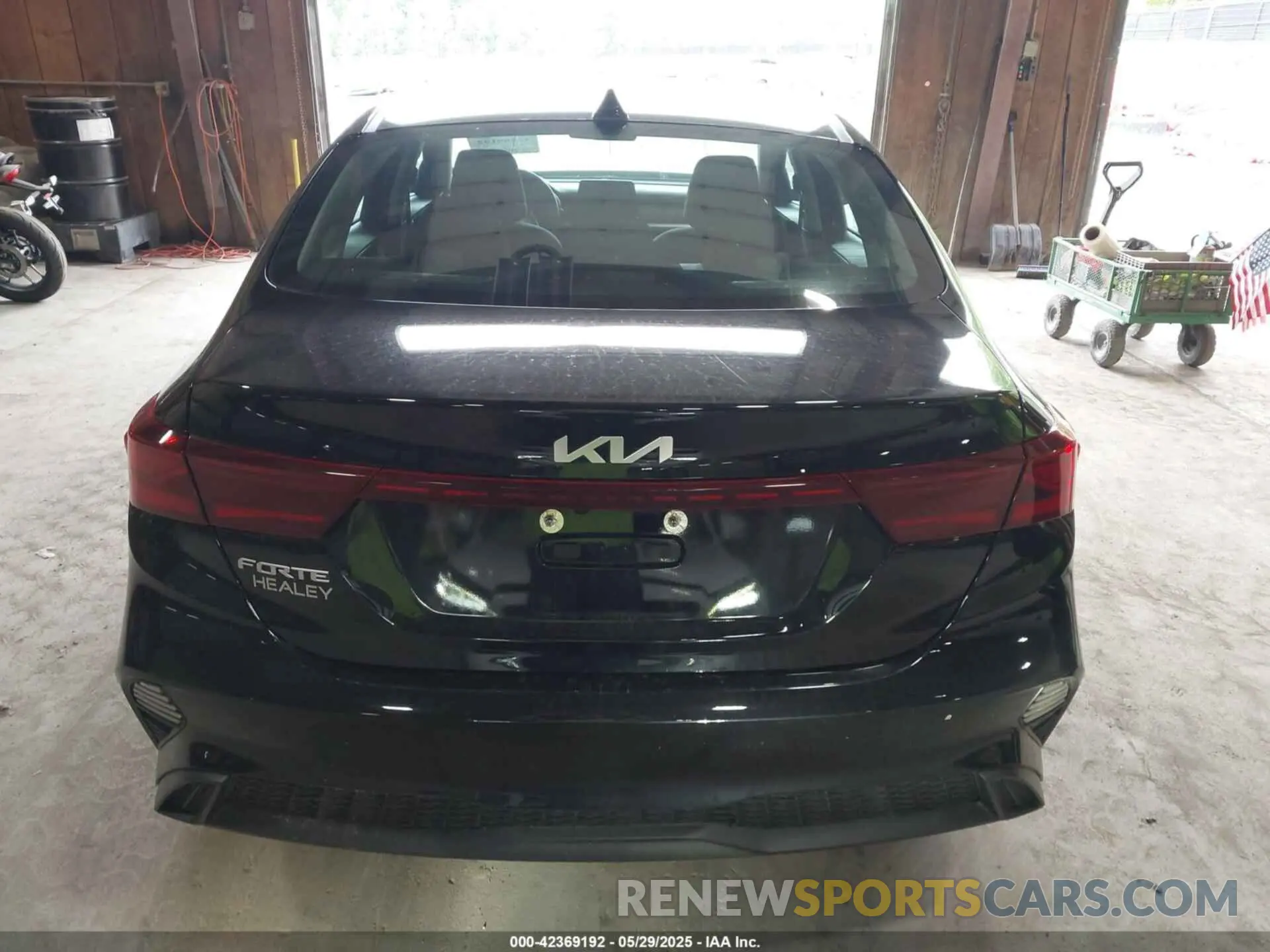 15 Photograph of a damaged car 3KPF24AD1NE429370 KIA FORTE 2022
