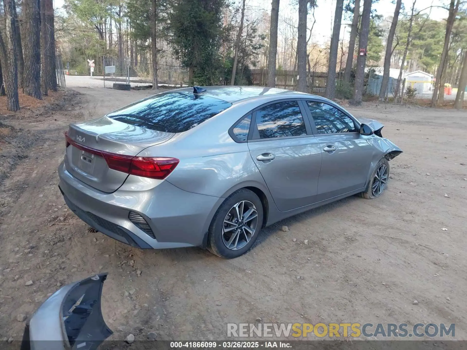 4 Photograph of a damaged car 3KPF24AD1NE430471 KIA FORTE 2022