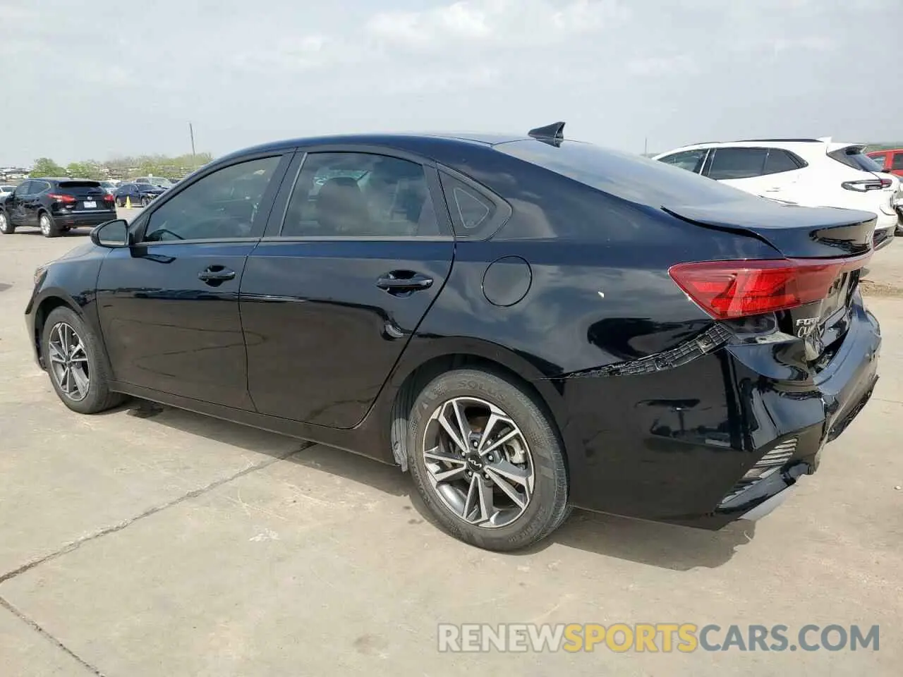 2 Photograph of a damaged car 3KPF24AD1NE431104 KIA FORTE 2022