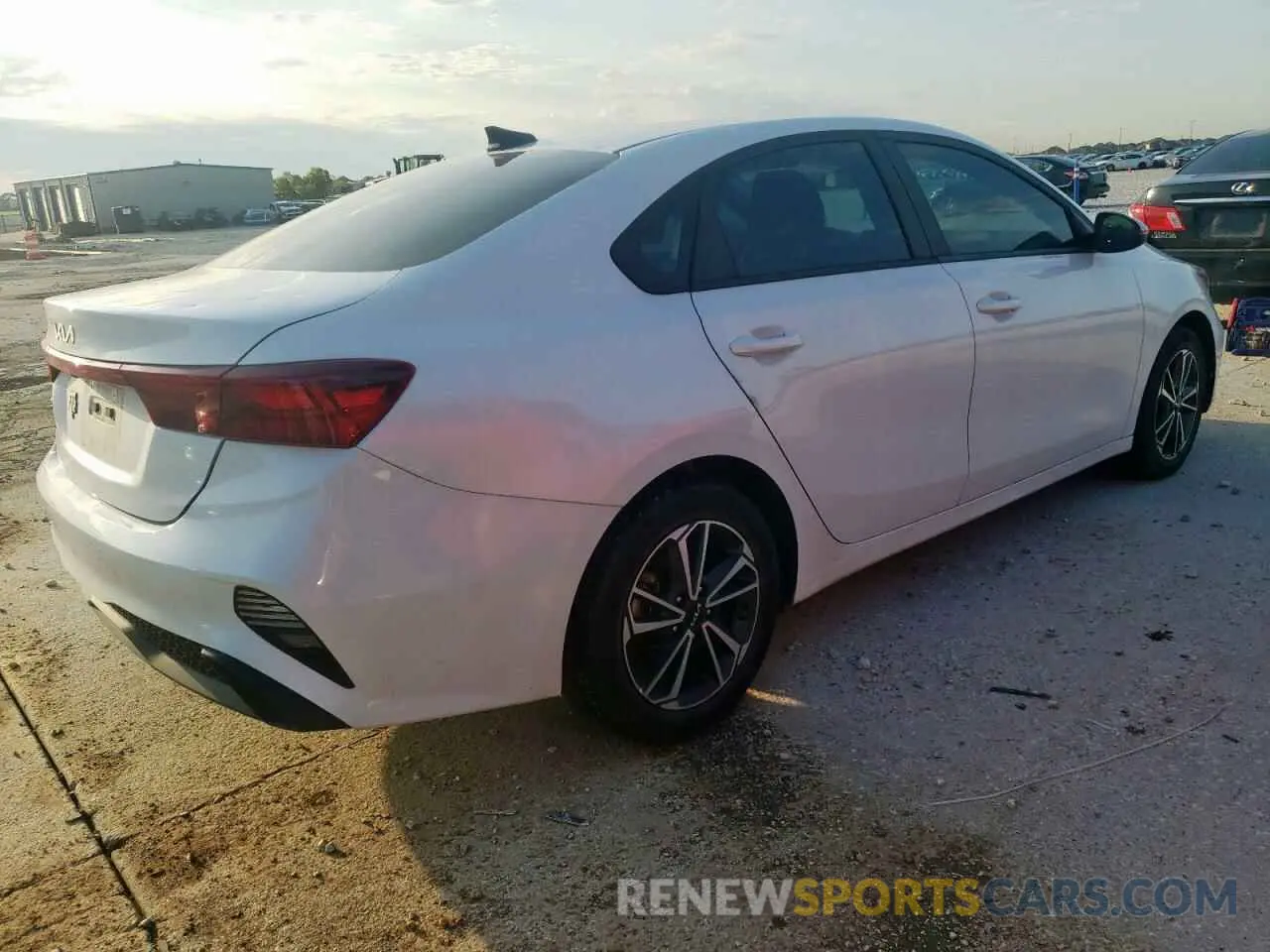 3 Photograph of a damaged car 3KPF24AD1NE474146 KIA FORTE 2022