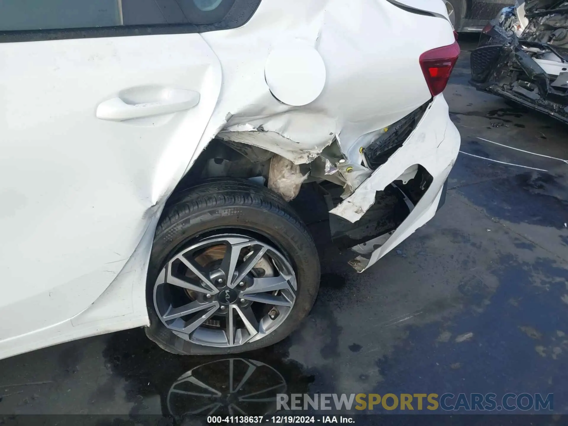 6 Photograph of a damaged car 3KPF24AD1NE474373 KIA FORTE 2022