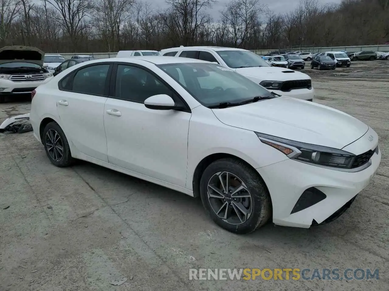 4 Photograph of a damaged car 3KPF24AD1NE487446 KIA FORTE 2022