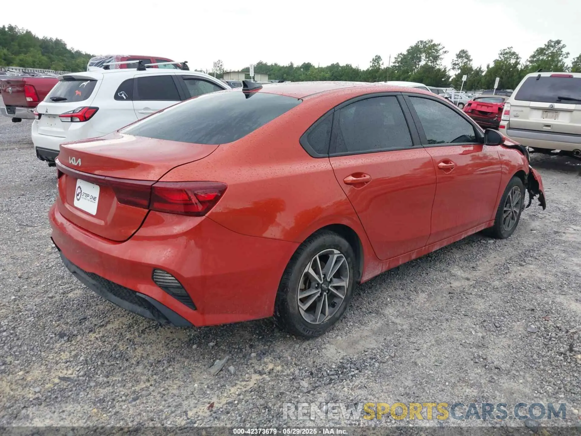 4 Photograph of a damaged car 3KPF24AD1NE487950 KIA FORTE 2022