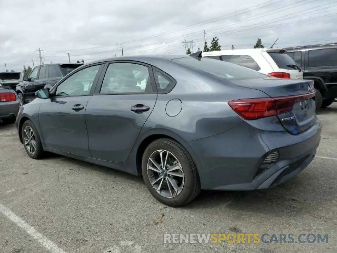2 Photograph of a damaged car 3KPF24AD1NE488113 KIA FORTE 2022