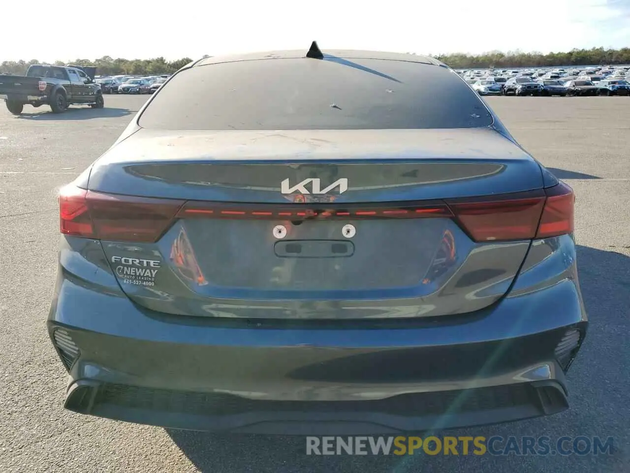 6 Photograph of a damaged car 3KPF24AD1NE496289 KIA FORTE 2022