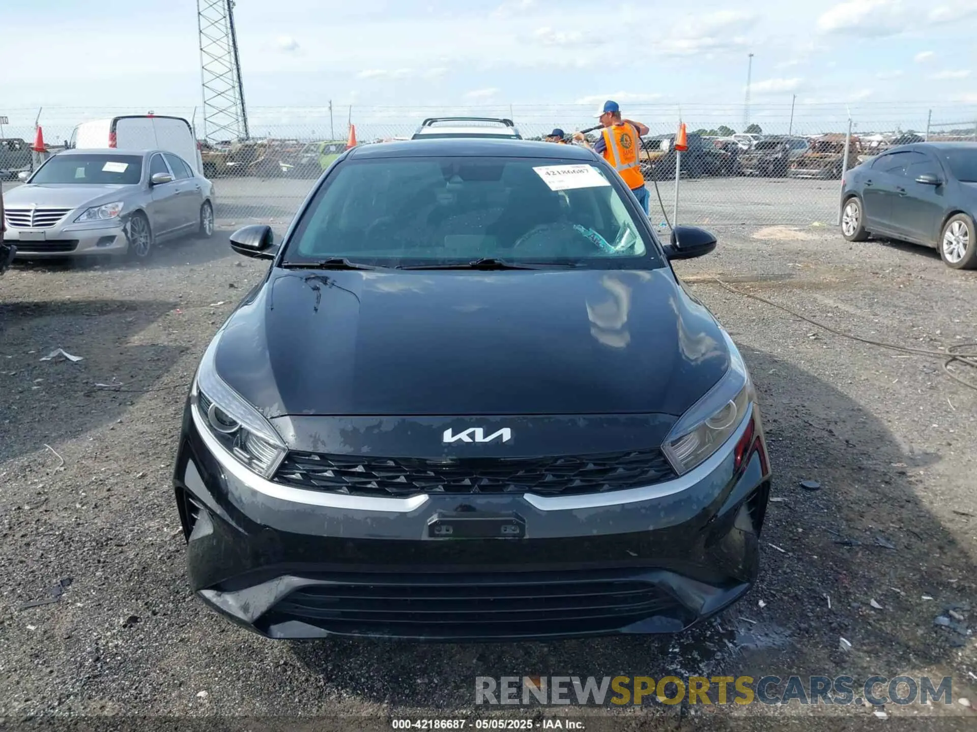 12 Photograph of a damaged car 3KPF24AD1NE503709 KIA FORTE 2022
