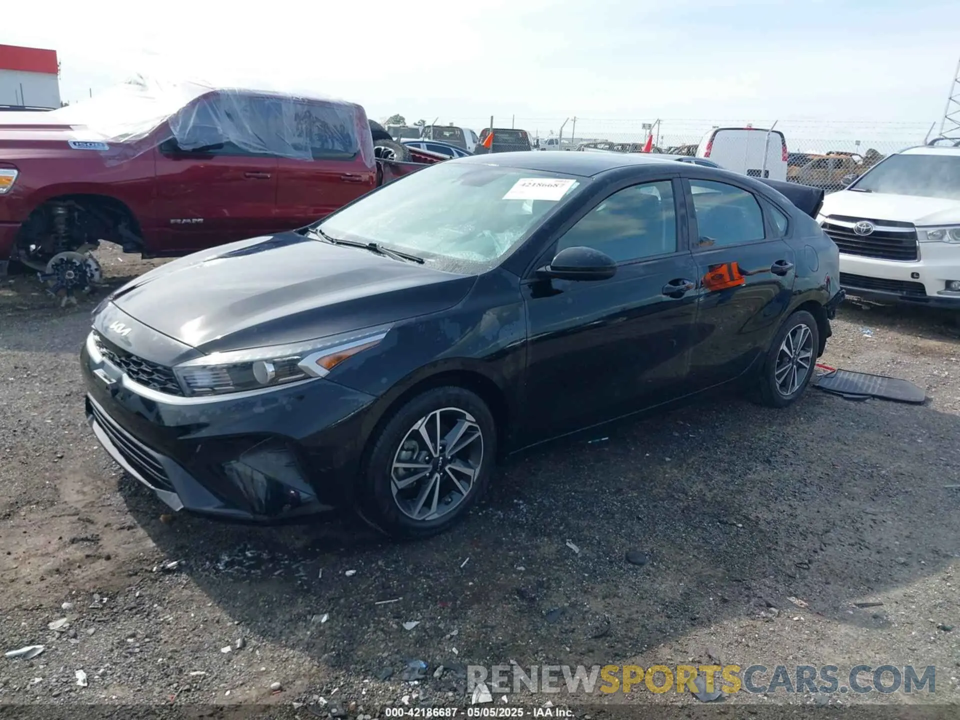 2 Photograph of a damaged car 3KPF24AD1NE503709 KIA FORTE 2022