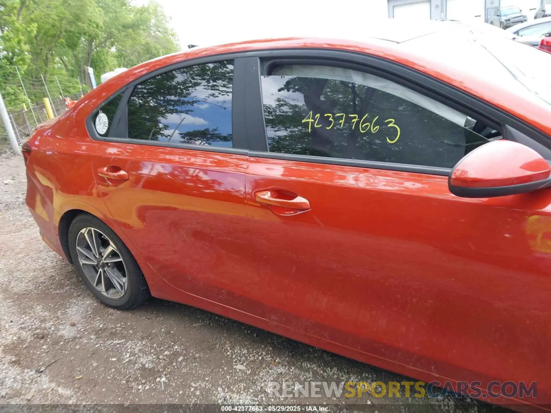 14 Photograph of a damaged car 3KPF24AD2NE452706 KIA FORTE 2022