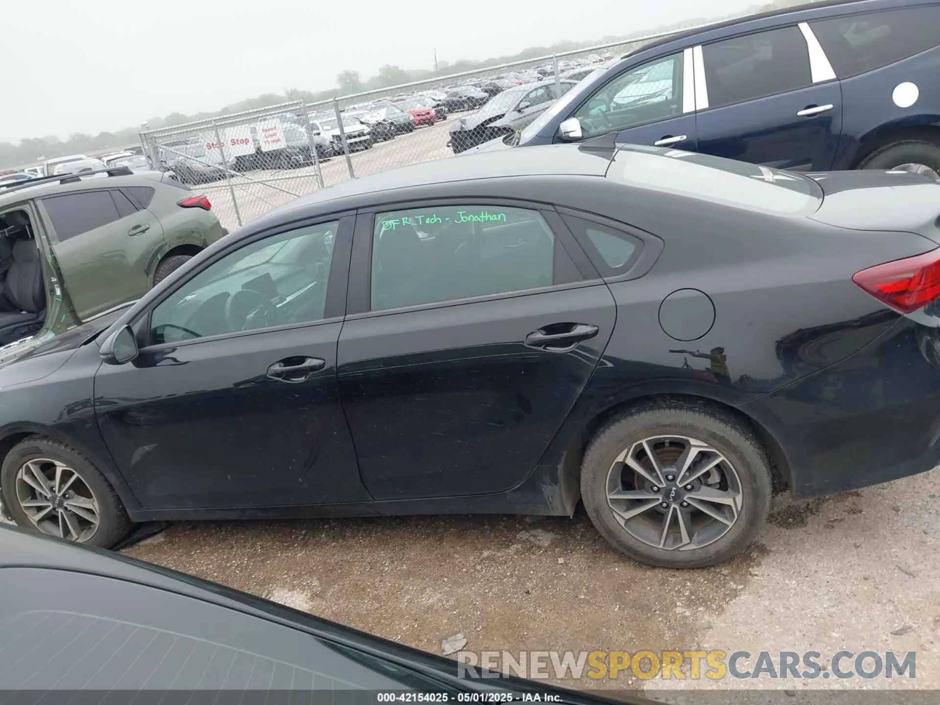 15 Photograph of a damaged car 3KPF24AD3NE424770 KIA FORTE 2022