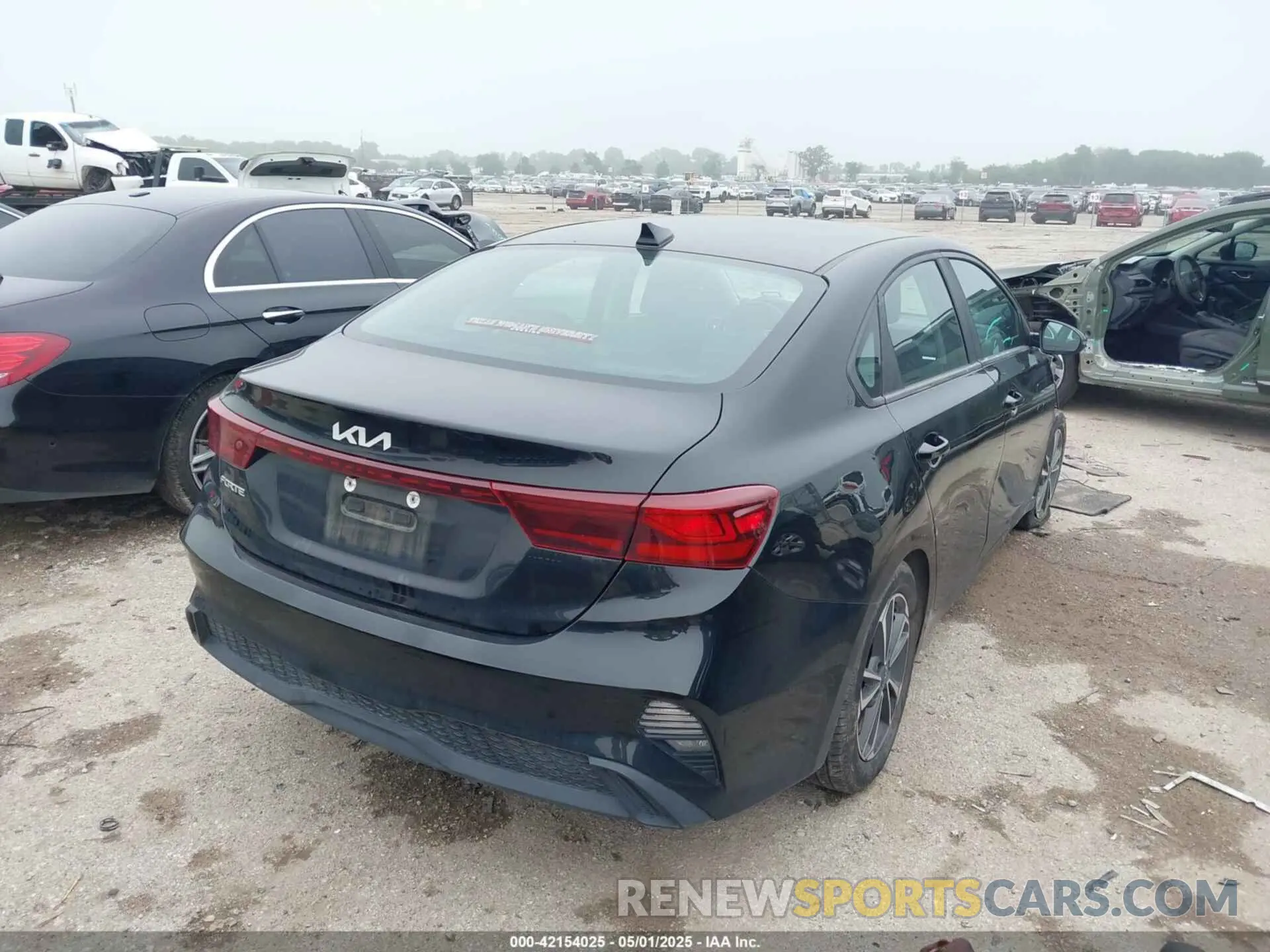 4 Photograph of a damaged car 3KPF24AD3NE424770 KIA FORTE 2022