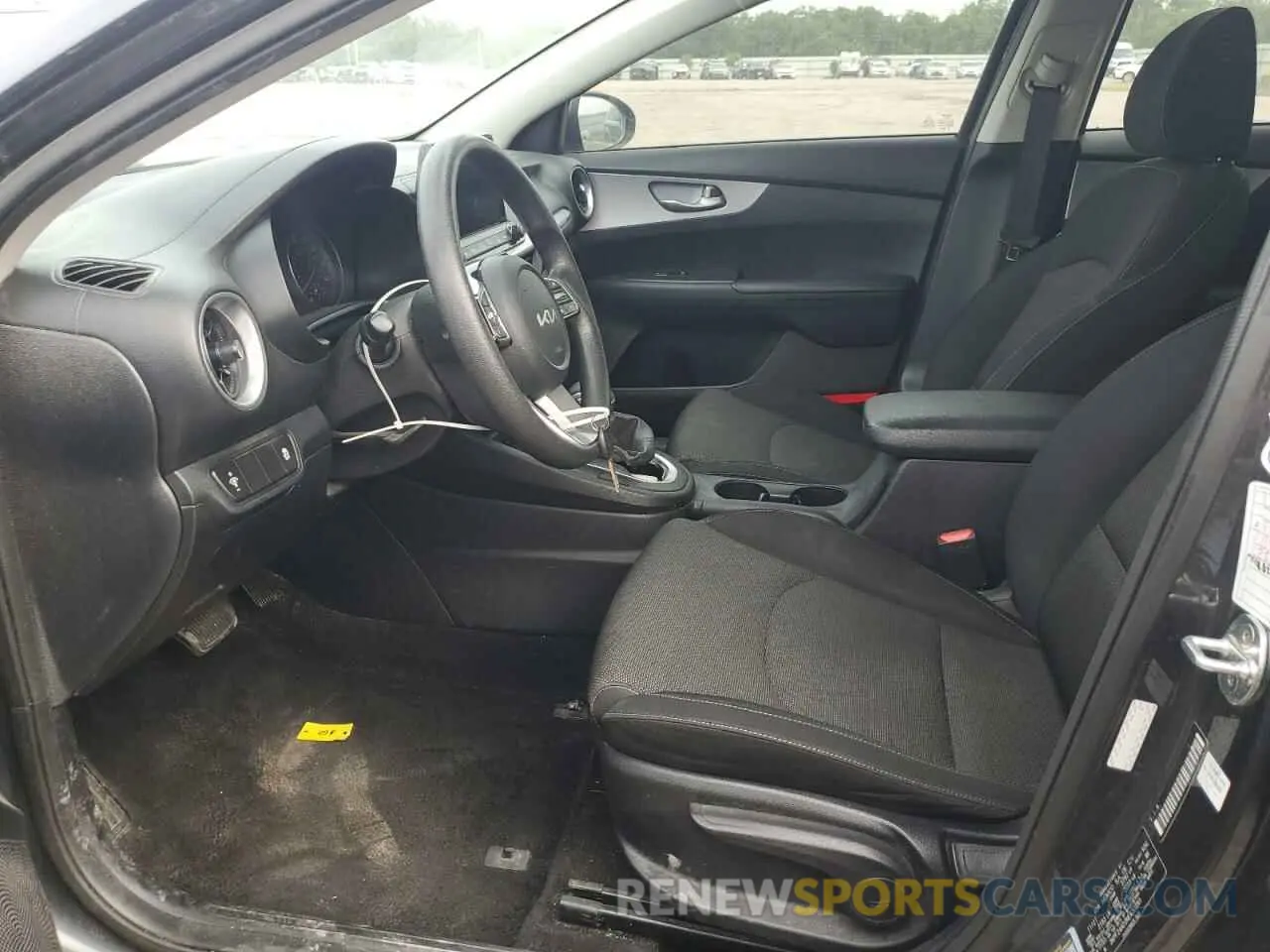 7 Photograph of a damaged car 3KPF24AD3NE430293 KIA FORTE 2022