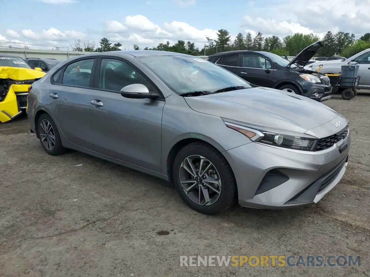 4 Photograph of a damaged car 3KPF24AD3NE437535 KIA FORTE 2022