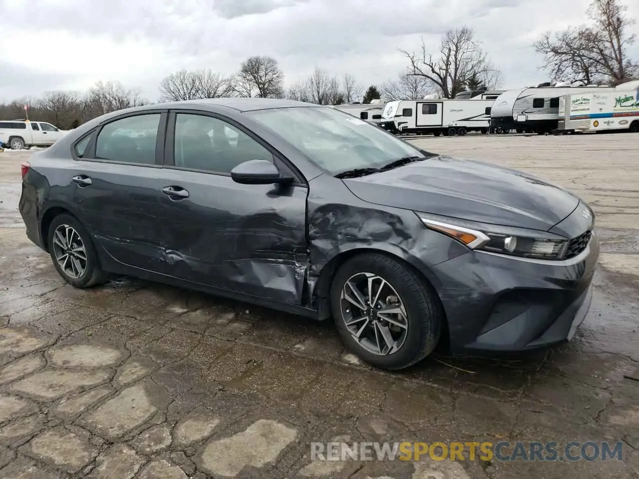 4 Photograph of a damaged car 3KPF24AD3NE456120 KIA FORTE 2022