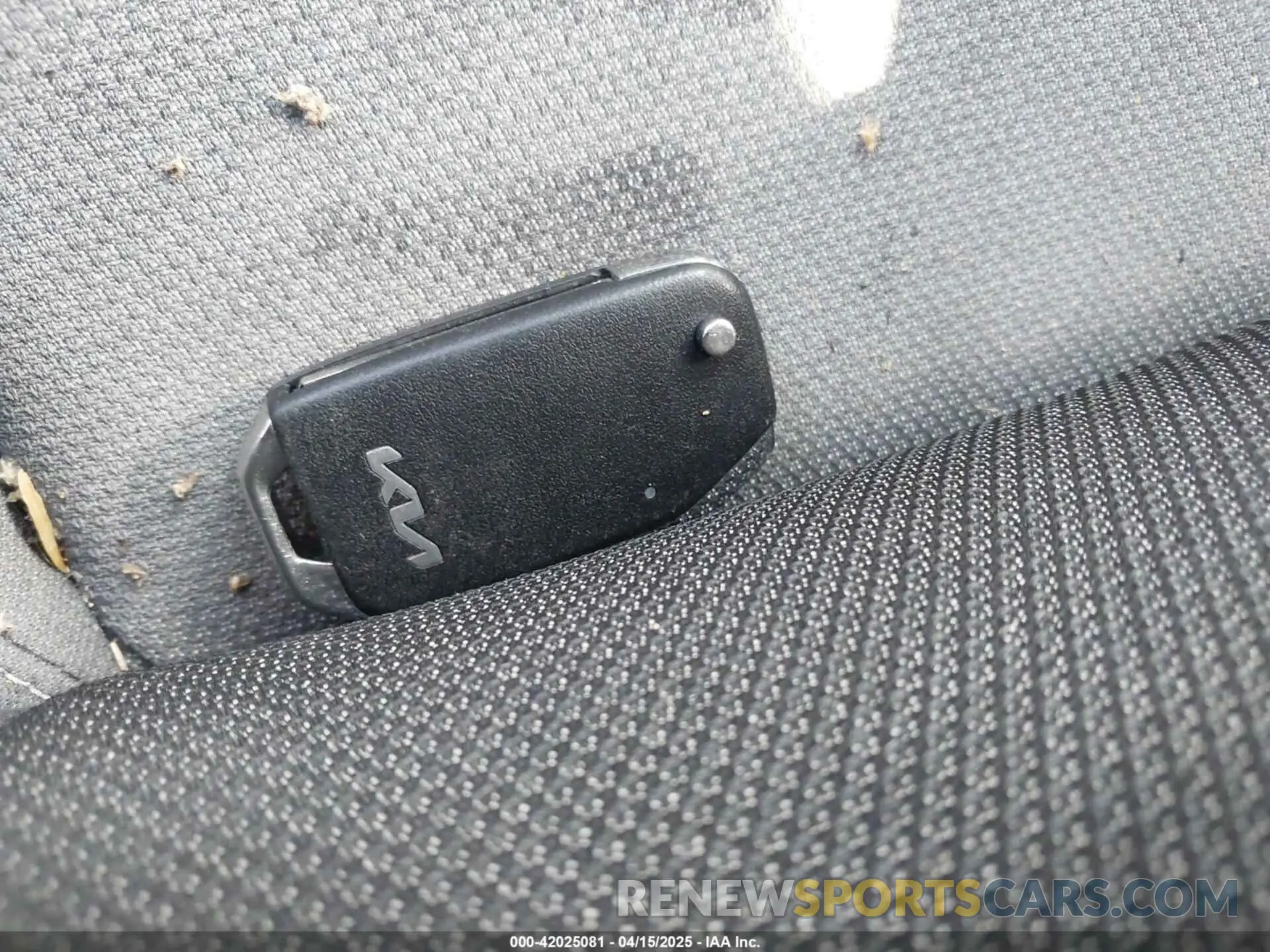 11 Photograph of a damaged car 3KPF24AD3NE461012 KIA FORTE 2022
