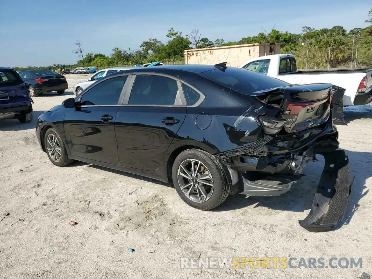 2 Photograph of a damaged car 3KPF24AD3NE473371 KIA FORTE 2022