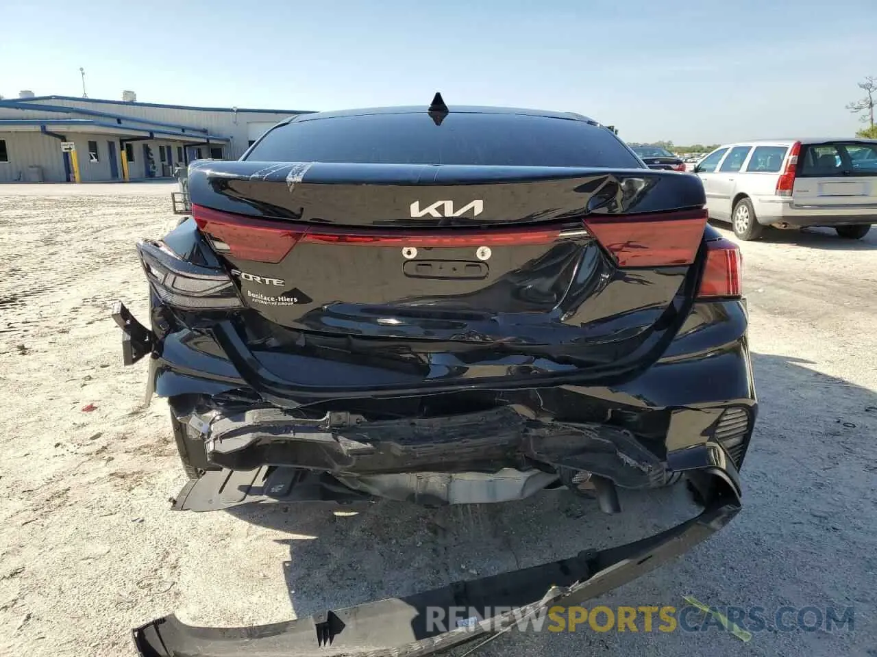 6 Photograph of a damaged car 3KPF24AD3NE473371 KIA FORTE 2022