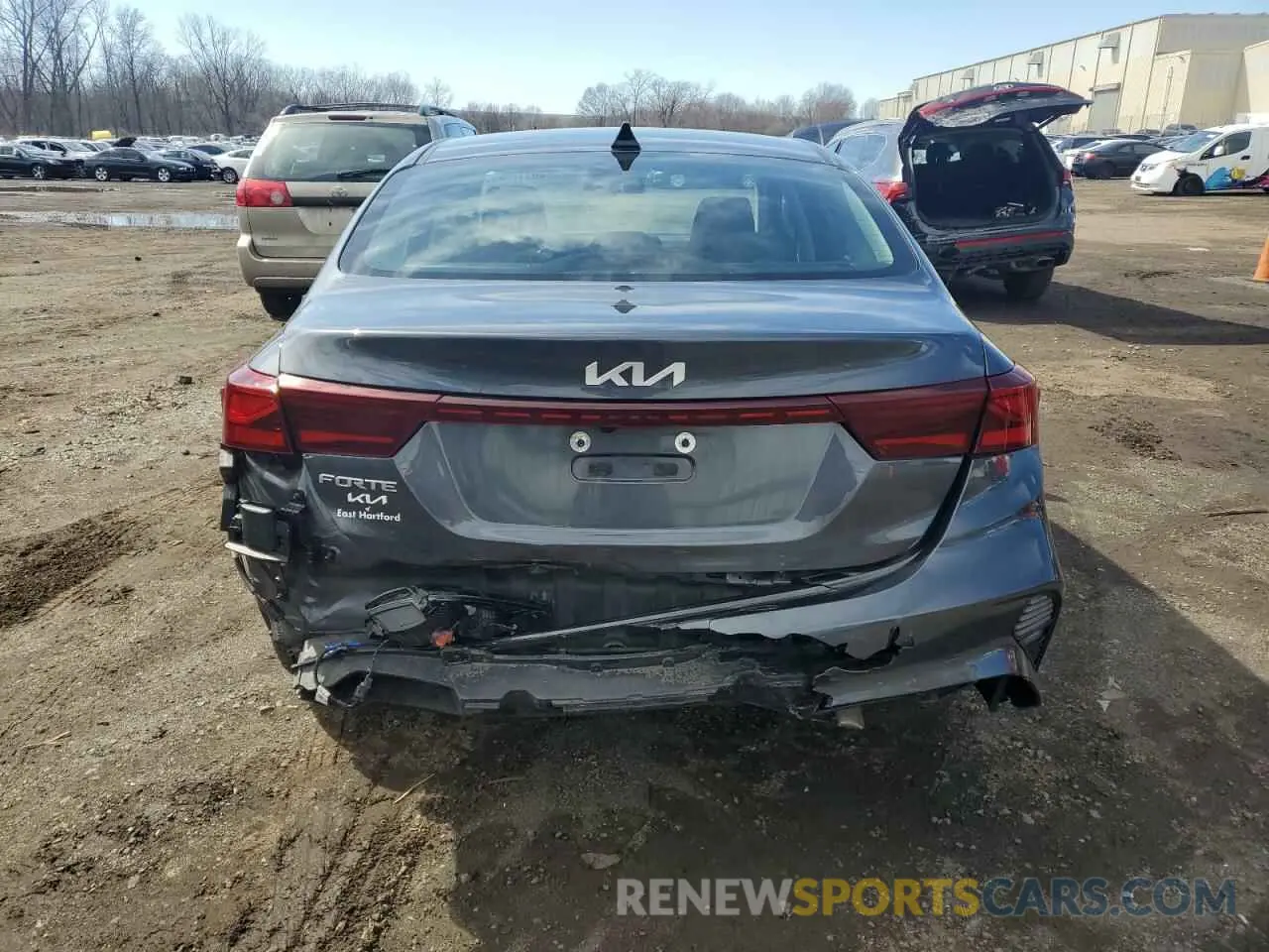 6 Photograph of a damaged car 3KPF24AD3NE495340 KIA FORTE 2022