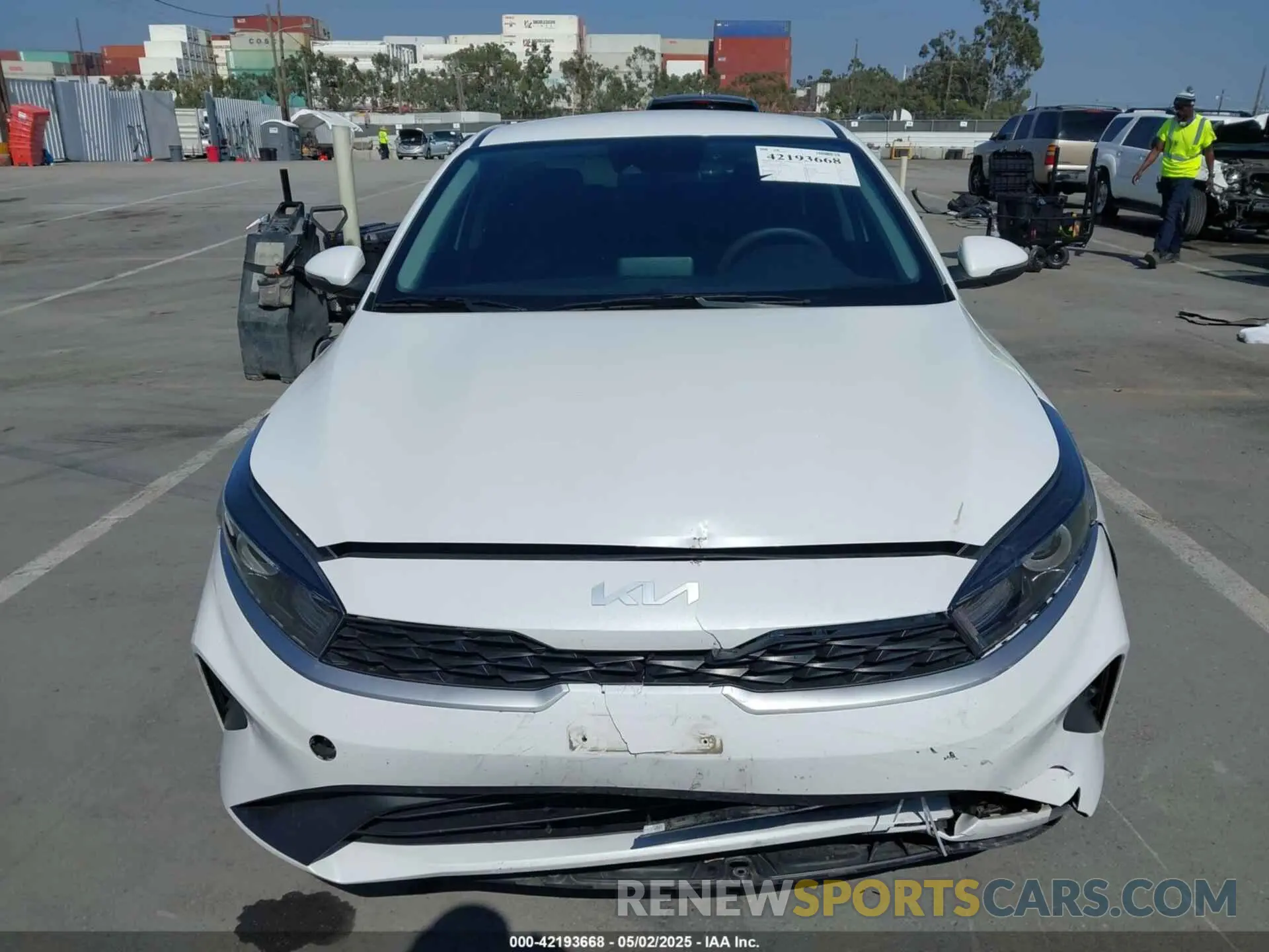 12 Photograph of a damaged car 3KPF24AD3NE496228 KIA FORTE 2022