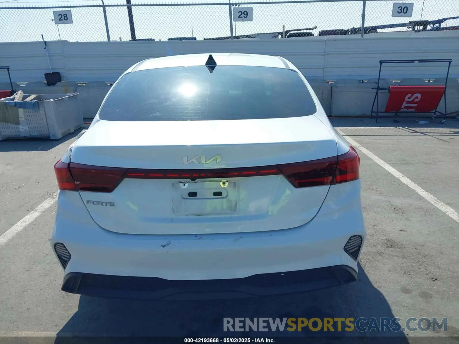 16 Photograph of a damaged car 3KPF24AD3NE496228 KIA FORTE 2022