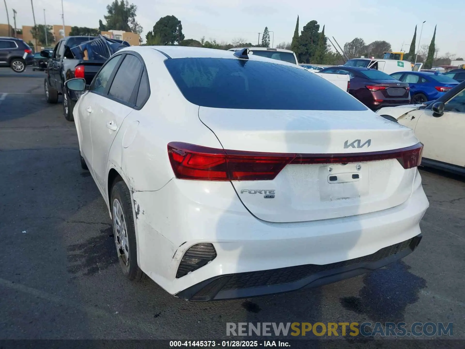 3 Photograph of a damaged car 3KPF24AD3NE498898 KIA FORTE 2022