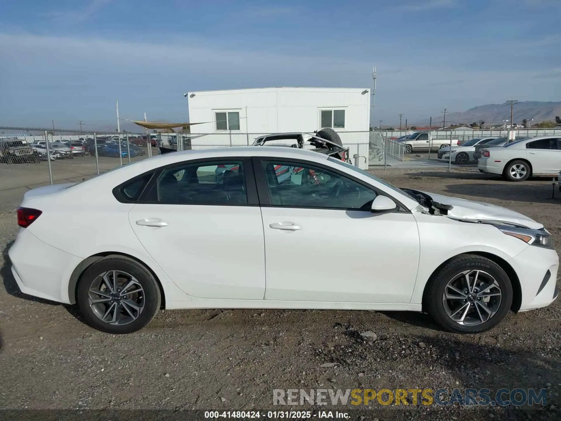 13 Photograph of a damaged car 3KPF24AD3NE503999 KIA FORTE 2022