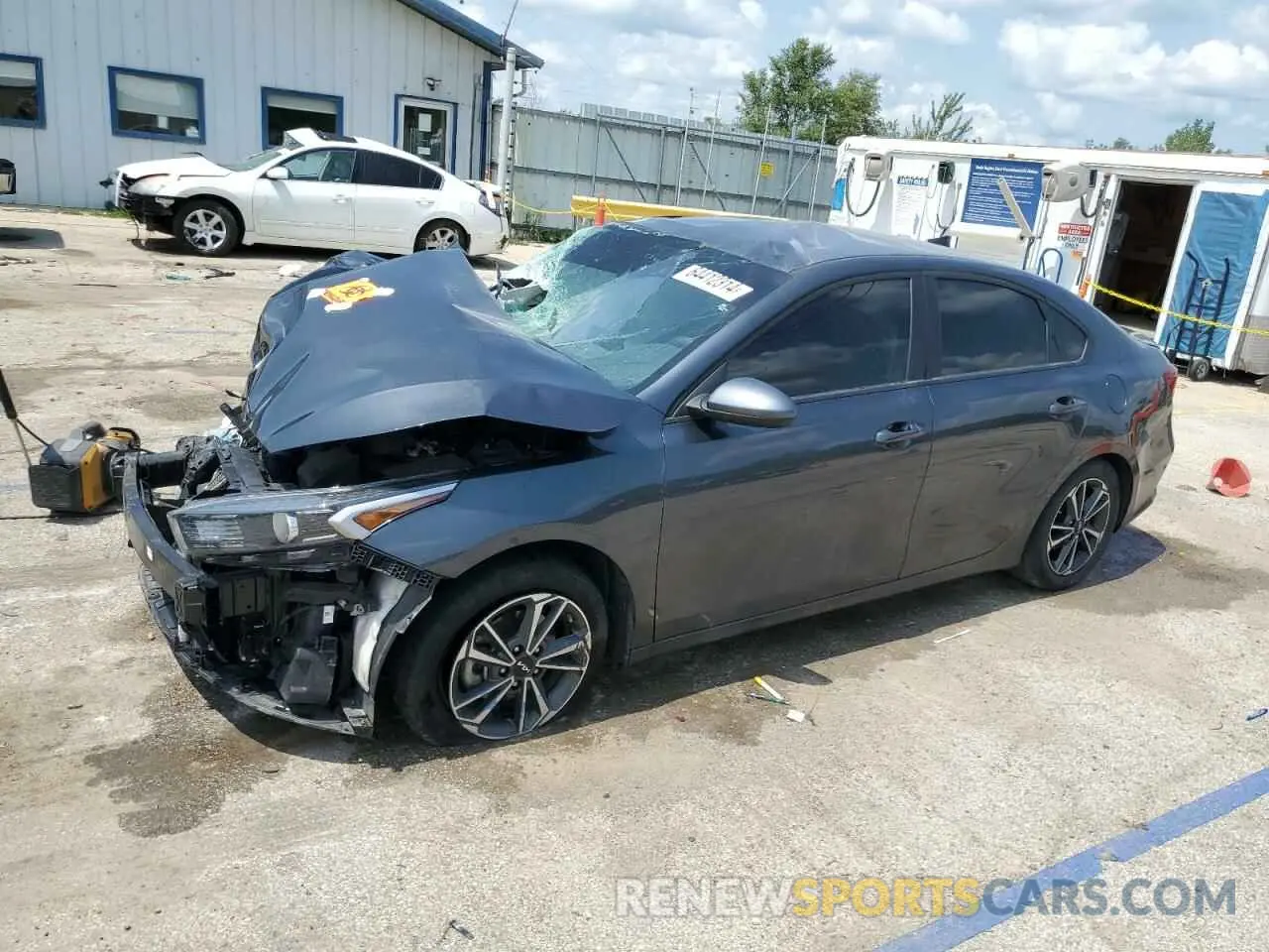 1 Photograph of a damaged car 3KPF24AD4NE417844 KIA FORTE 2022