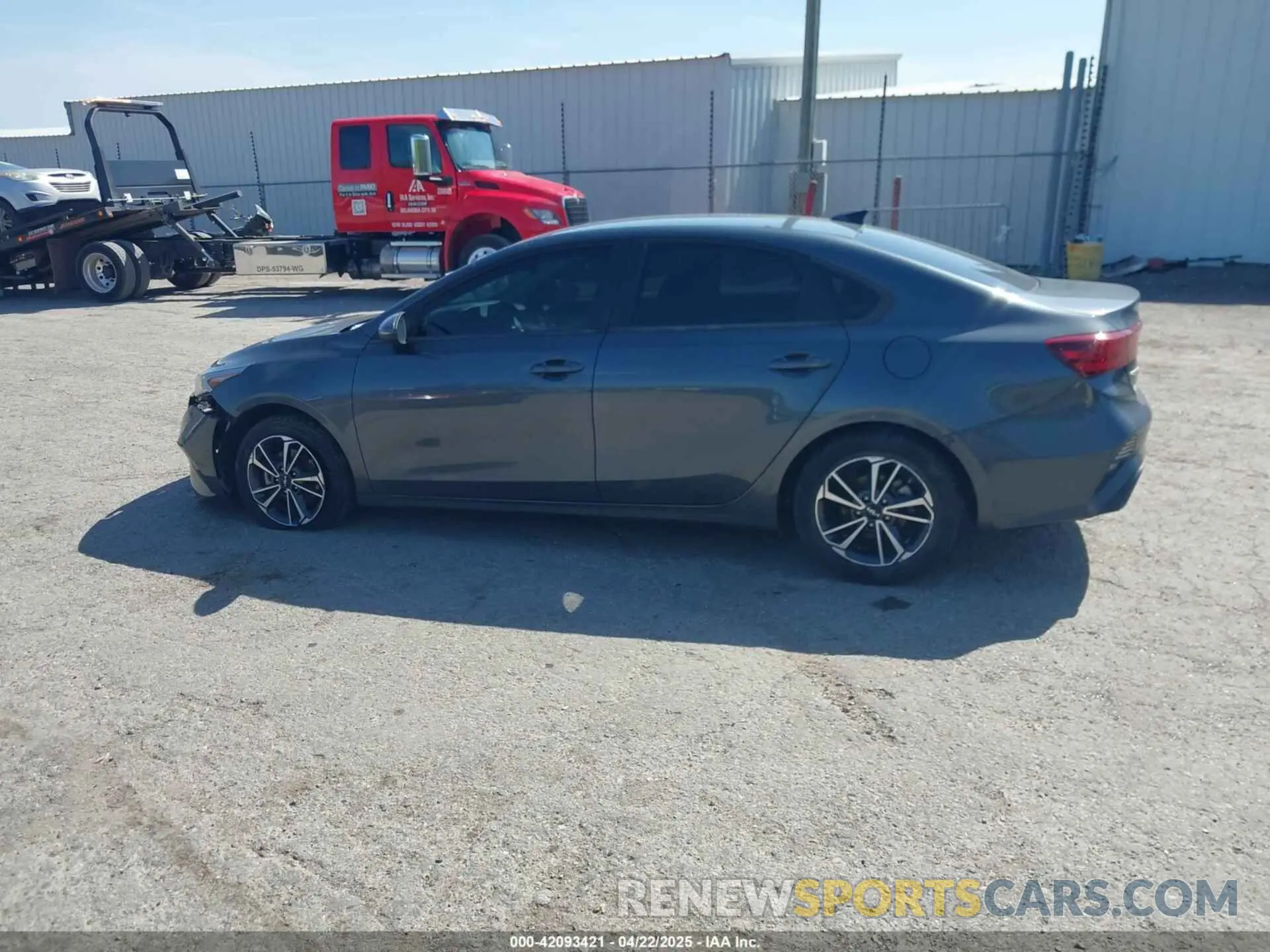 14 Photograph of a damaged car 3KPF24AD4NE445353 KIA FORTE 2022