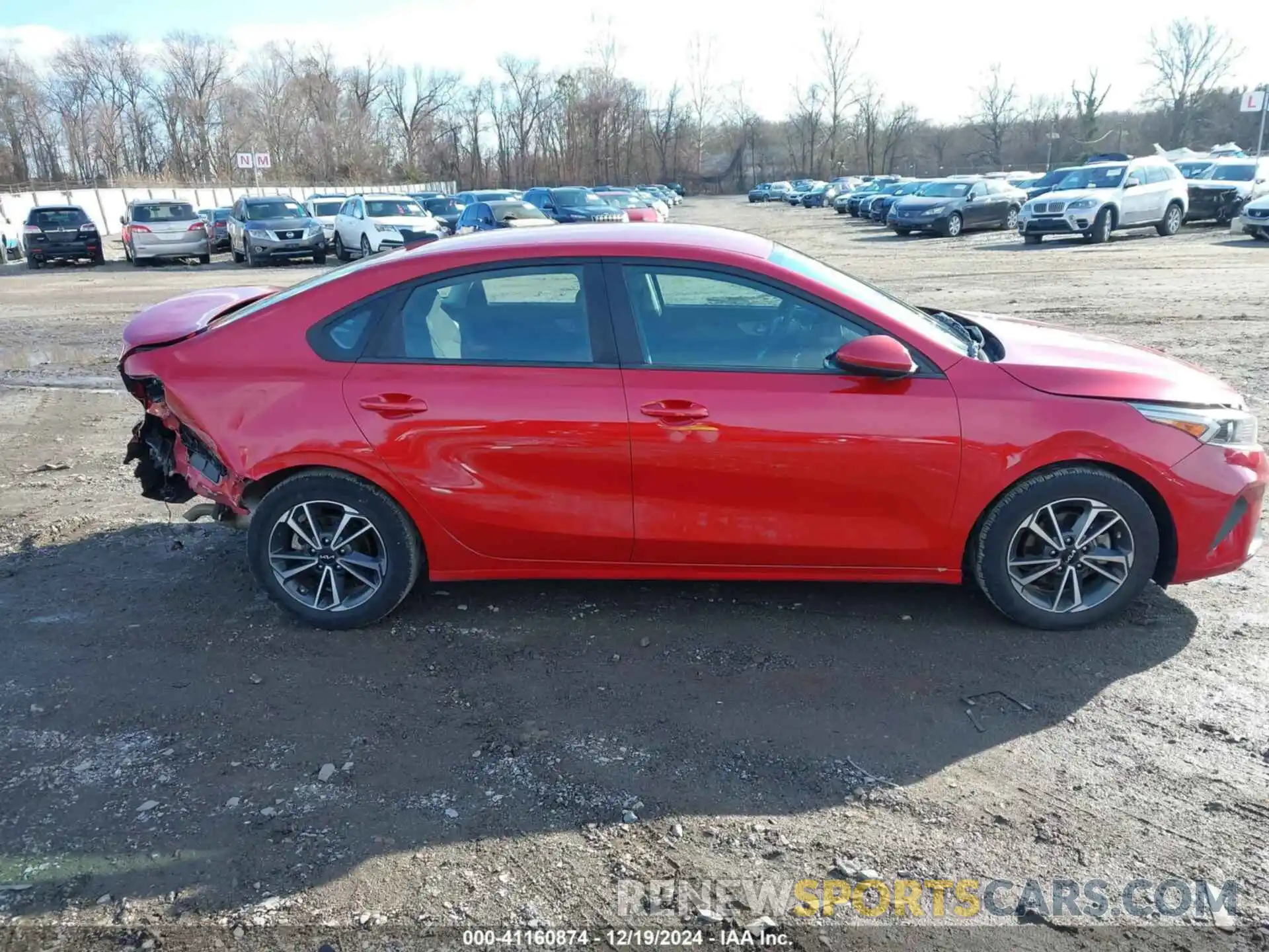 13 Photograph of a damaged car 3KPF24AD4NE446938 KIA FORTE 2022