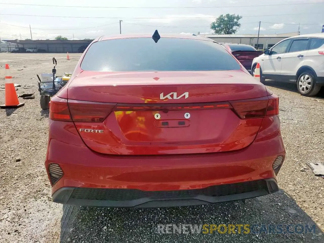 6 Photograph of a damaged car 3KPF24AD4NE460421 KIA FORTE 2022