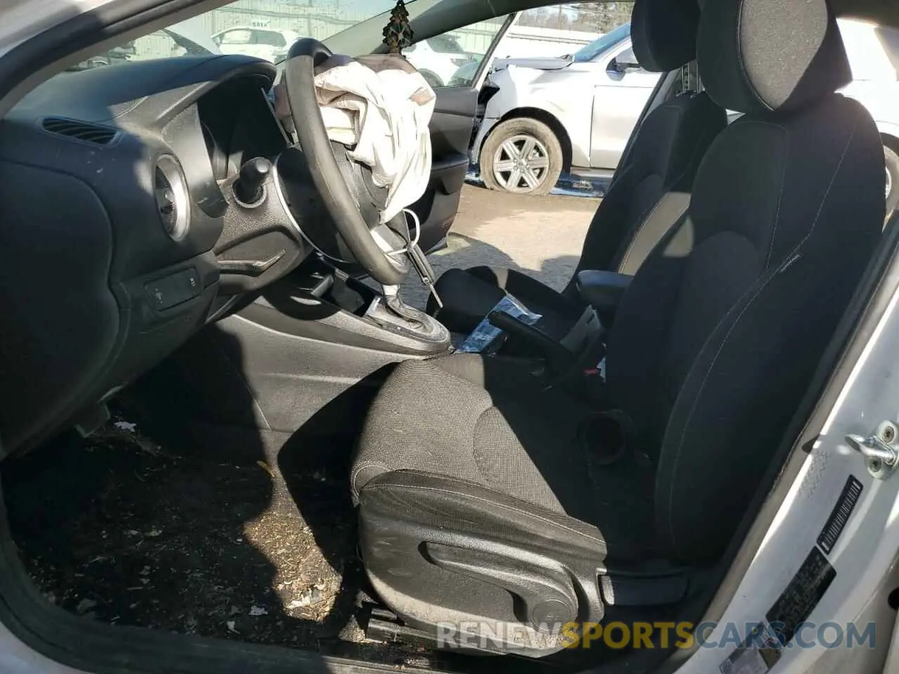7 Photograph of a damaged car 3KPF24AD4NE462301 KIA FORTE 2022