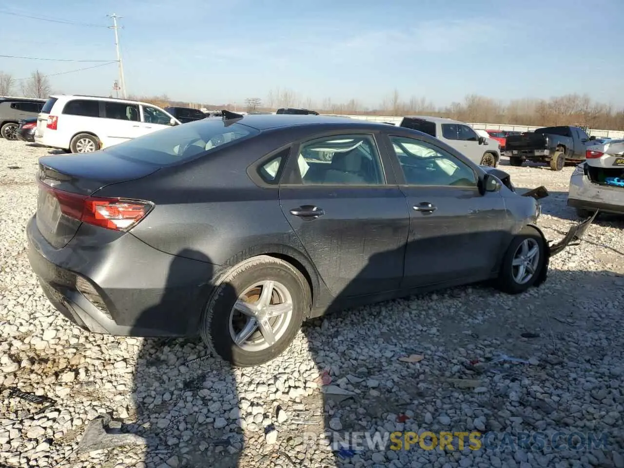 3 Photograph of a damaged car 3KPF24AD4NE463822 KIA FORTE 2022