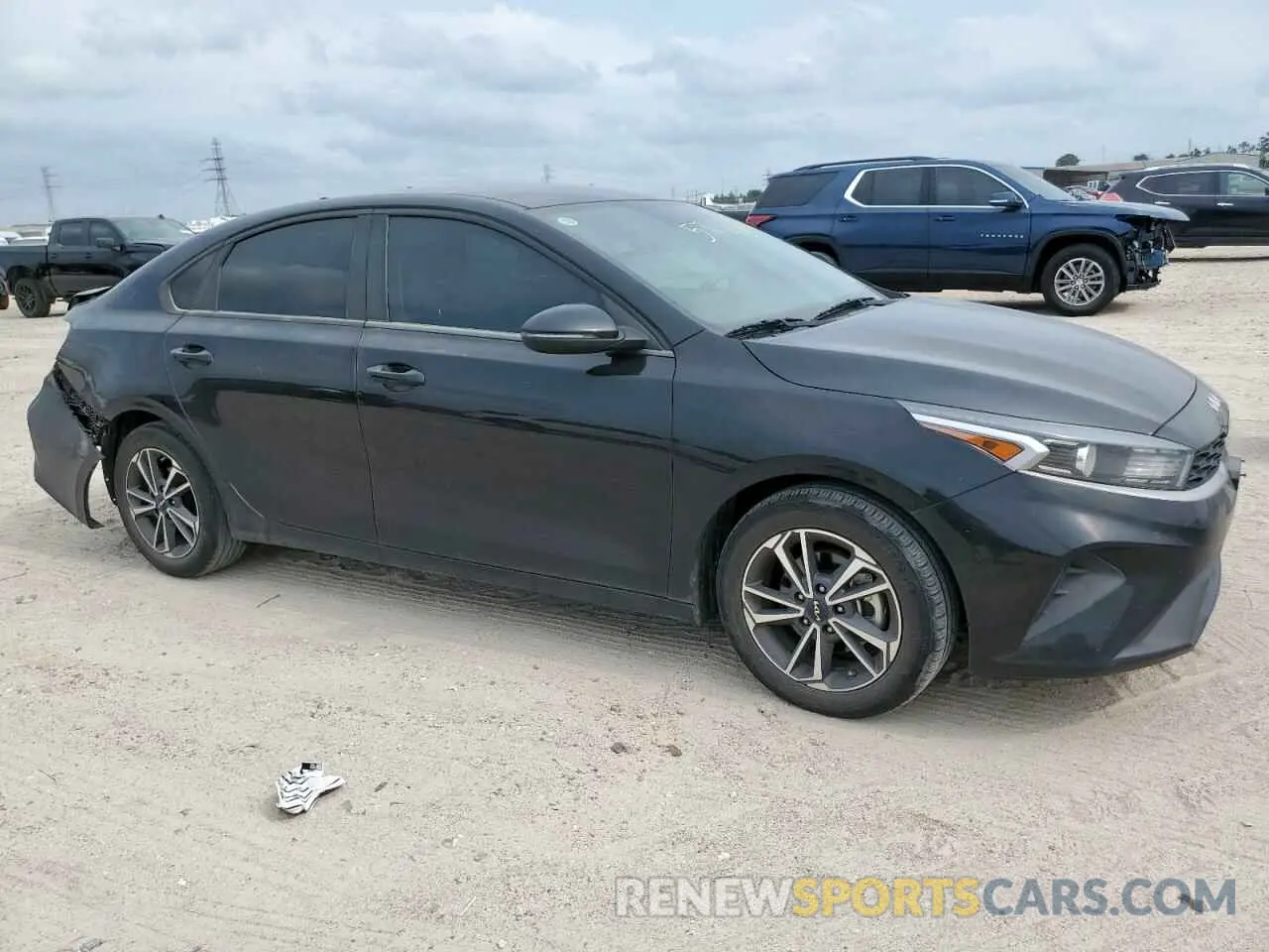 4 Photograph of a damaged car 3KPF24AD4NE472553 KIA FORTE 2022