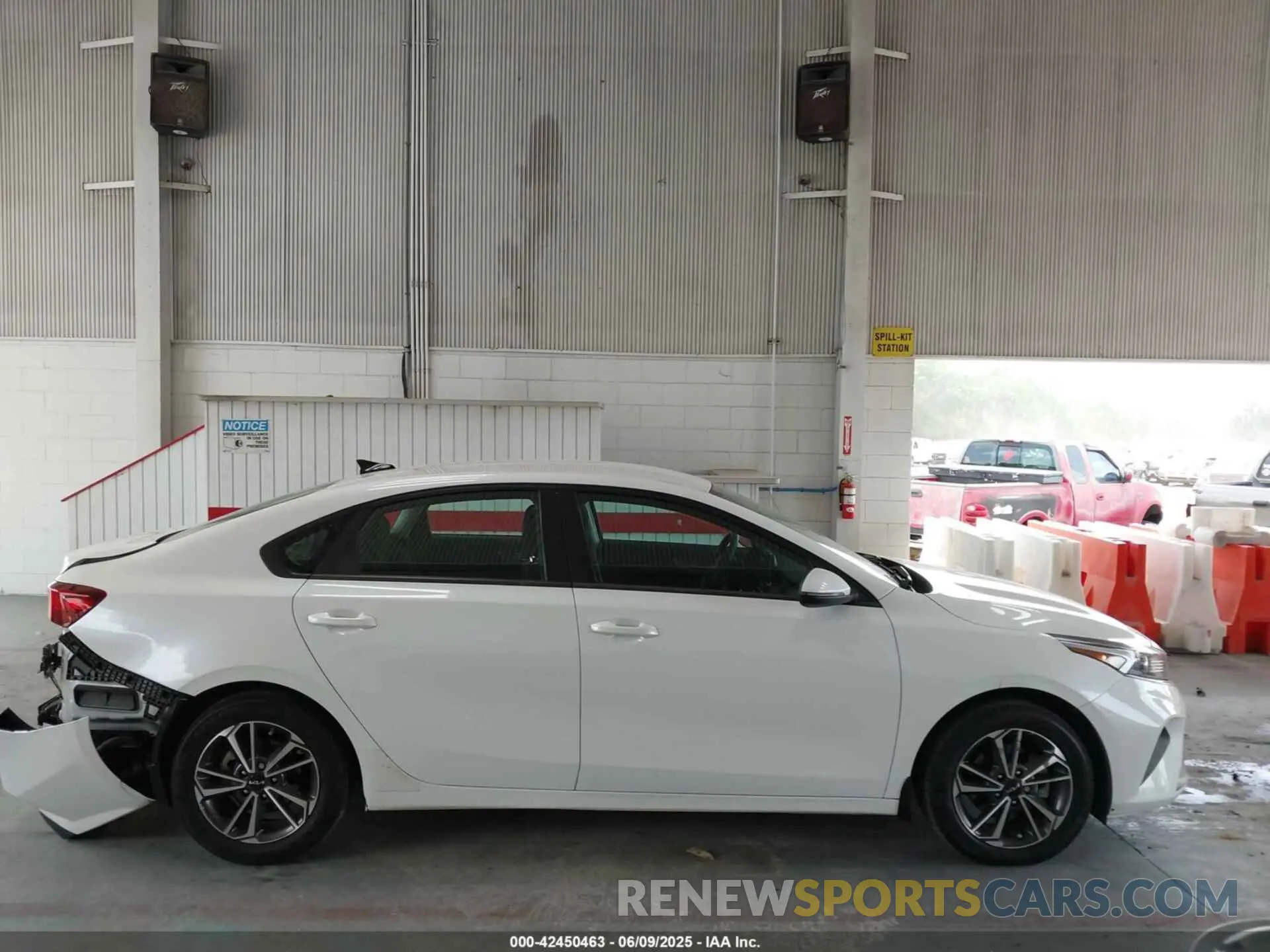 13 Photograph of a damaged car 3KPF24AD4NE473802 KIA FORTE 2022