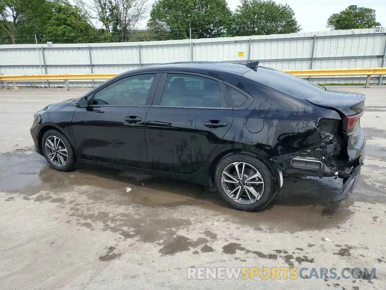 2 Photograph of a damaged car 3KPF24AD4NE474965 KIA FORTE 2022